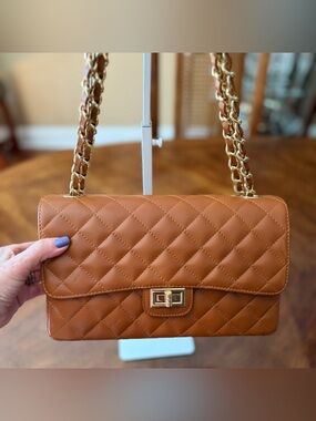 Isabella Rhea (Italy) Quilted Tan Shoulder Bag w/Chain Strap MSRP $299 Like 🆕